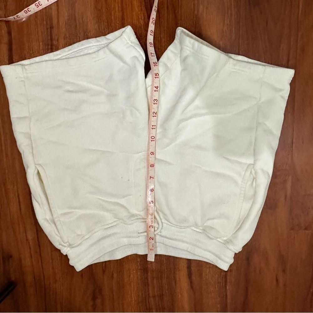 Outdoor Voices Shorts Size Small - Picture 7 of 7